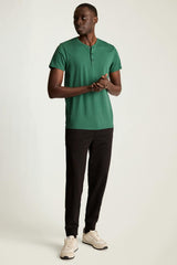 medium green
